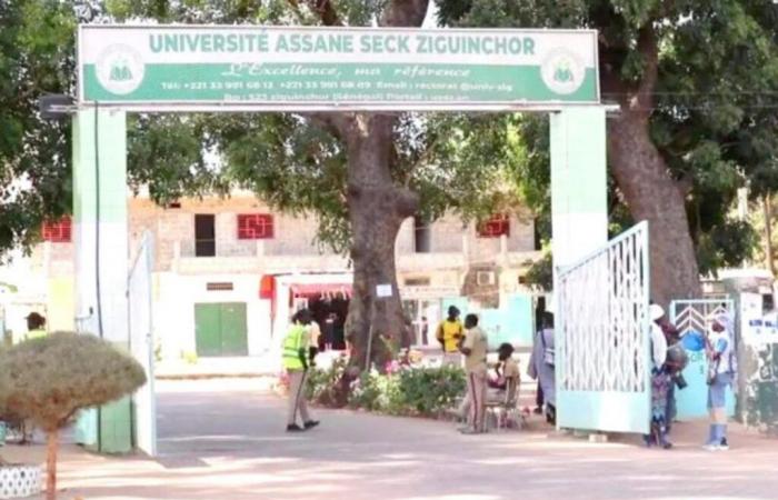 In Senegal, the university of Ziguinchor closed following unrest