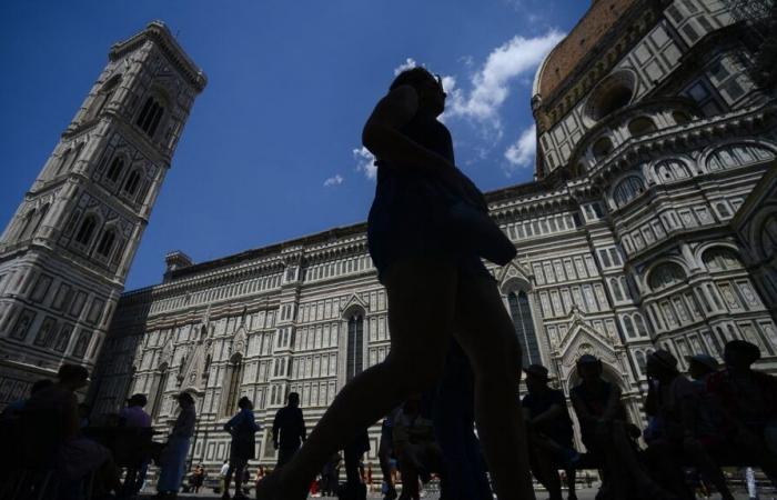 in Florence, residents can no longer stand overtourism