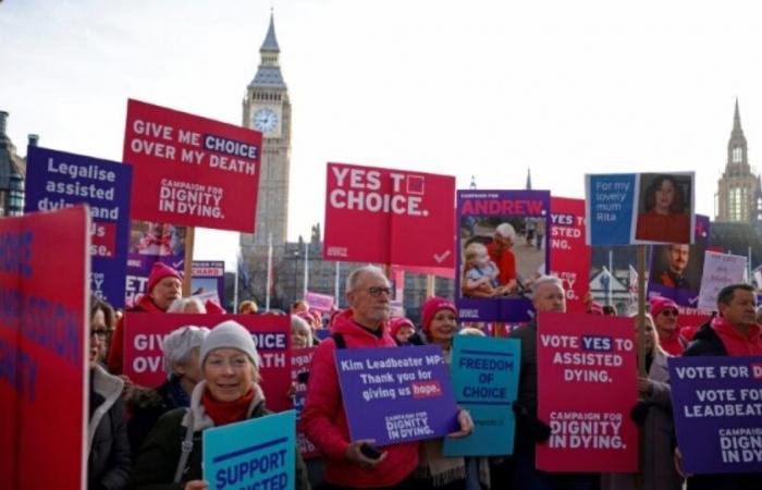 Historic vote by British MPs to legalize assisted dying: News