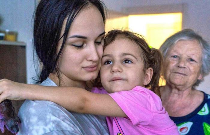 Separated from her daughter, a Russian finds her thanks to a Ukrainian