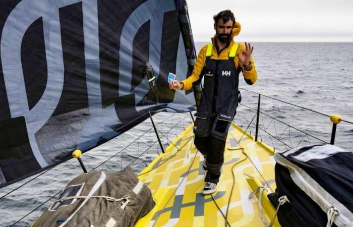 Vendée Globe: Justine Mettraux and Alan Roura smile again