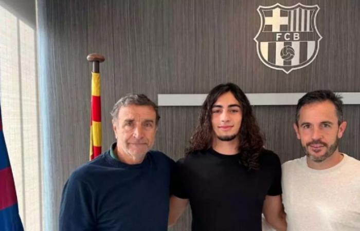 It's official, Sala signs for Barcelona – FC Barcelona