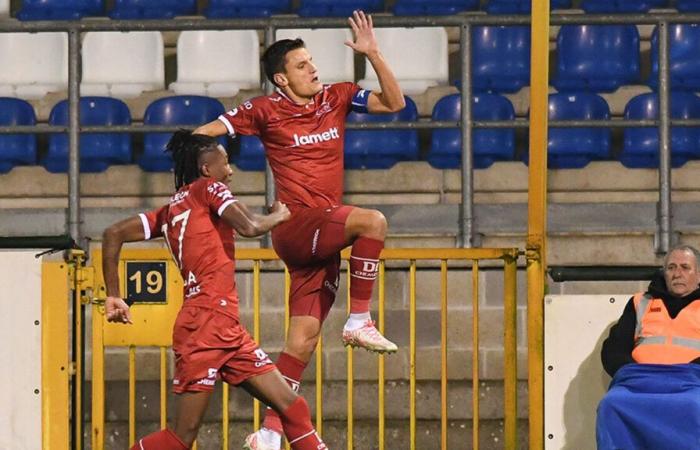 Jelle Vossen is now also showing blood form against Jong Genk with 2 goals in a 2-3 victory