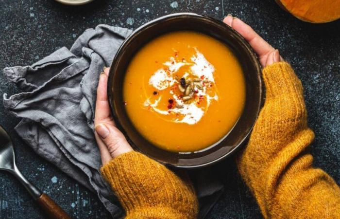 Why soup should not be considered a complete meal according to this nutritionist