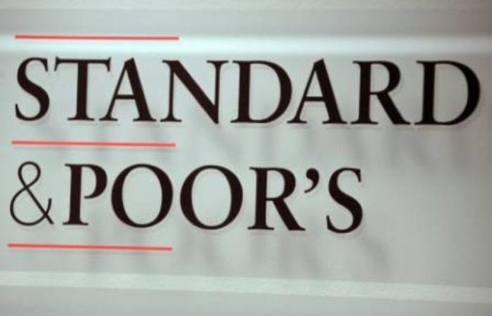 Why Standard & Poor's (finally) maintains France's rating