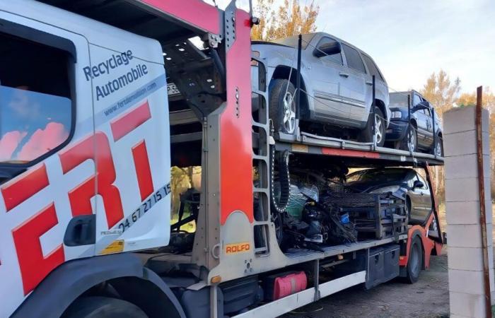 An illegal car scrapyard in an agricultural zone dismantled in Thor