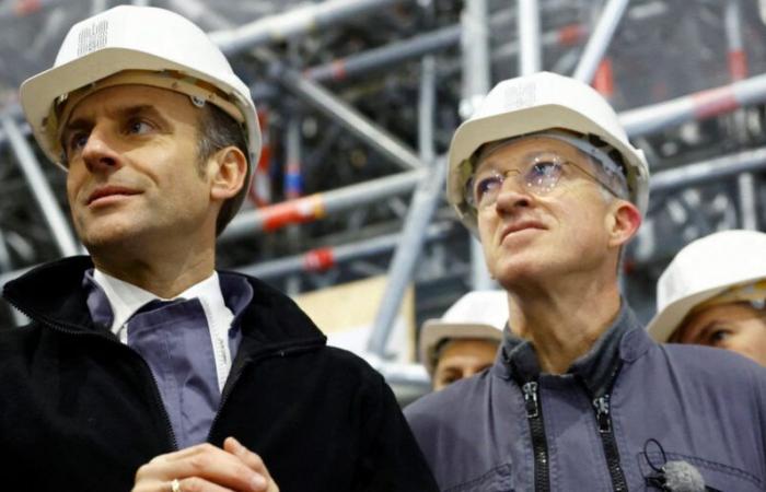 Emmanuel Macron's final visit to the construction site