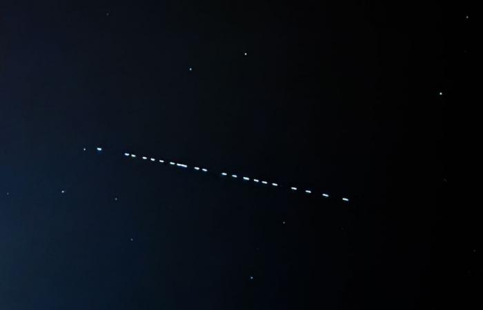 “It’s Santa Claus experimenting with his sleigh!” The return of Starlink satellites to the sky provokes reactions