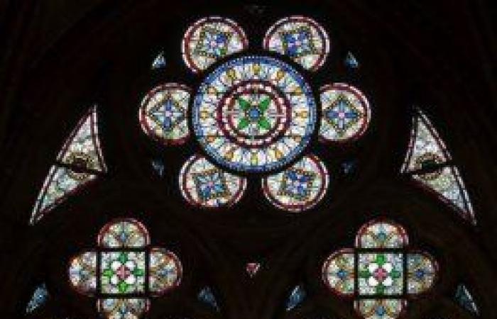 Update on the Notre-Dame stained glass window affair