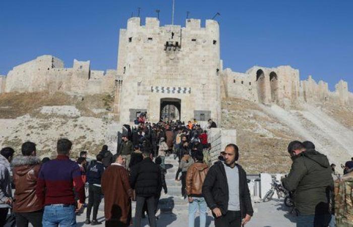 lightning offensive by Islamist rebels on Aleppo