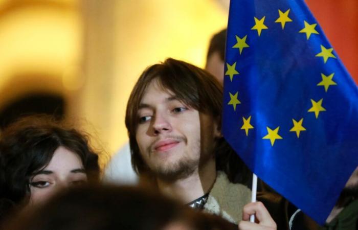 Georgia: thousands of pro-EU supporters for the third consecutive evening