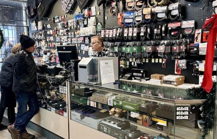 Exasperated by crime, Steve’s Music store leaves Rideau Street