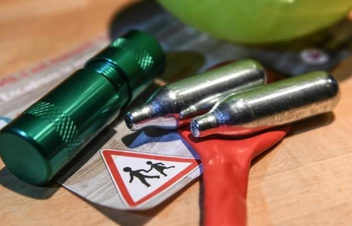 Lyon in turn bans laughing gas cartridges