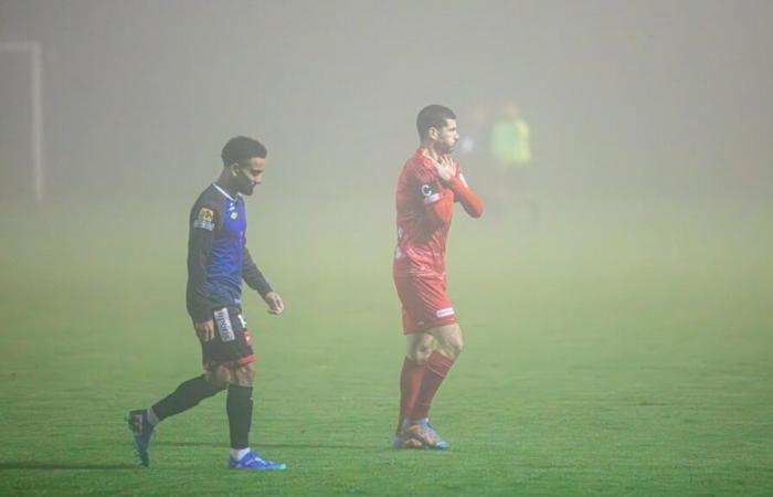 the Thouars-Neuville match stopped due to fog