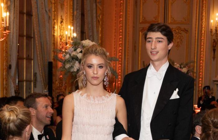 The most beautiful photos of the Debutante Ball