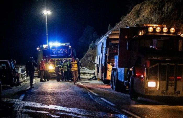 A Spanish bus leaves the road near Andorra: at least 2 dead and ten seriously injured: News