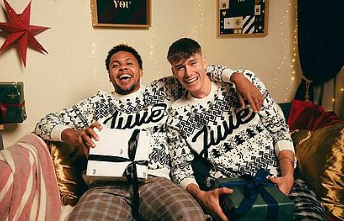 Juventus has launched the sweatshirt for Christmas 2024