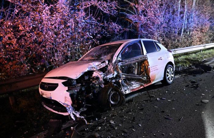 TORCY: 2 injured in a head-on collision