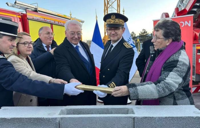 the first stone of the future Sisteron Rescue Center laid