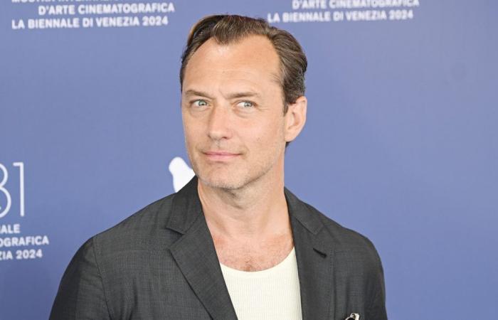 Jude Law Tells the Truth About “The Holiday” Cottage and It’s Disappointing