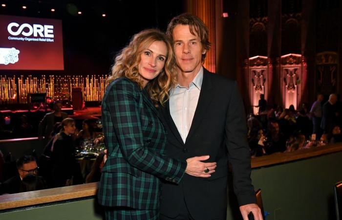 Julia Roberts’ twins Hazel and Phinnaeus mark end of an era surrounded by famous family