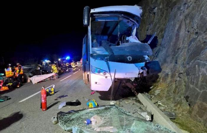 a deadly bus accident near Porté Puymorens