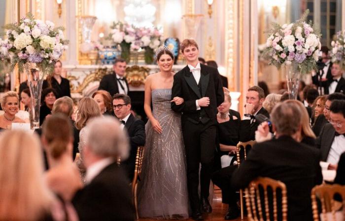 The most beautiful photos of the Debutante Ball