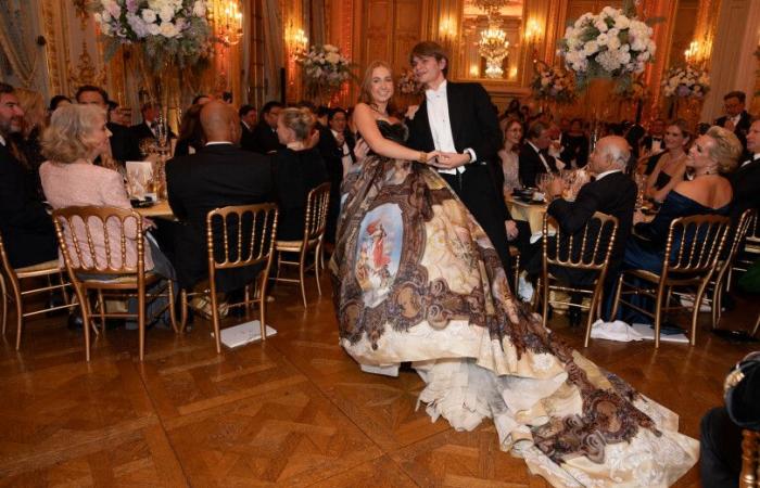 The most beautiful photos of the Debutante Ball