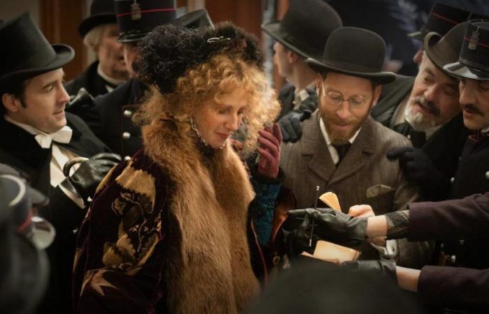 SARAH BERNHARDT, THE DIVINE by Guillaume Nicloux: the film review