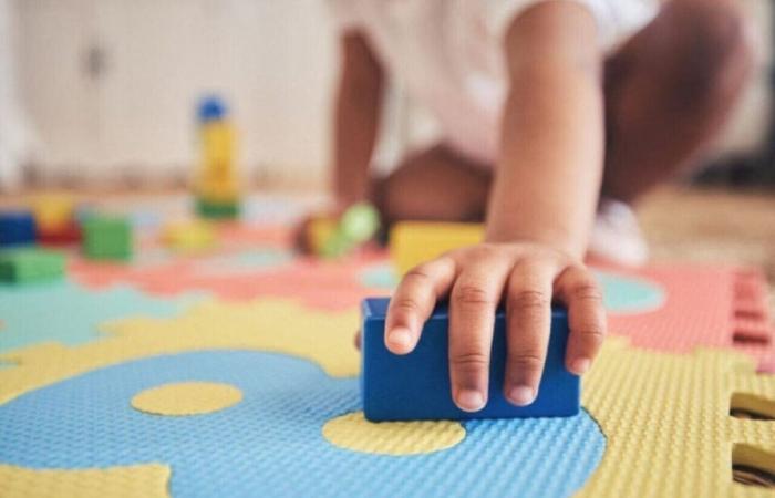 A mother exasperated by the lack of places in crèches rejected by the courts