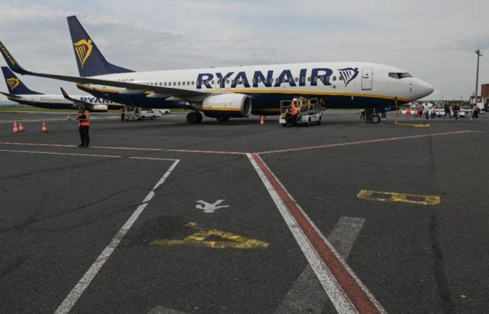 Ryanair will operate routes from Orly airport in 2025