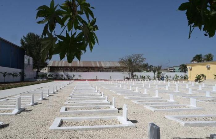 In Thiaroye, the President of Senegal pays tribute to “African heroes” victims of “a premeditated act aimed at perpetuating the colonial order”