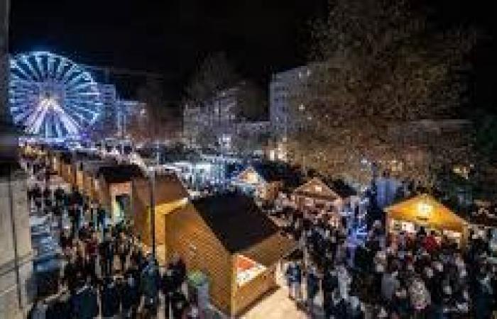 Live from the Christmas market in Valencia.