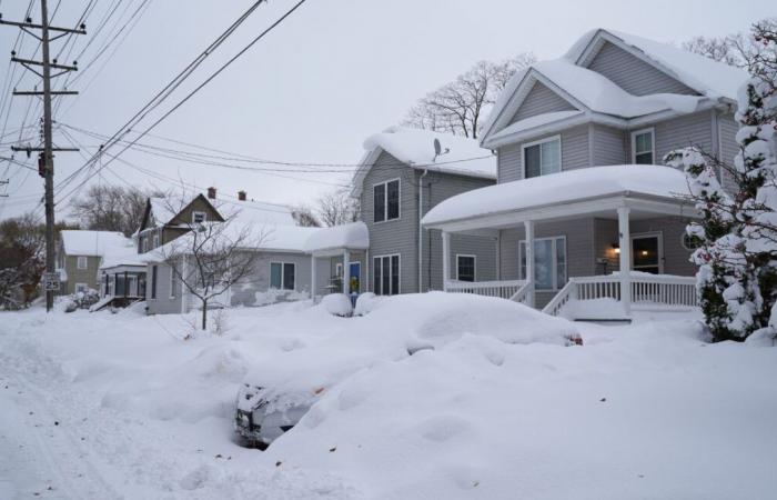 What is the “Lake Effect” which is burying the north-east of the country under meters of snow…