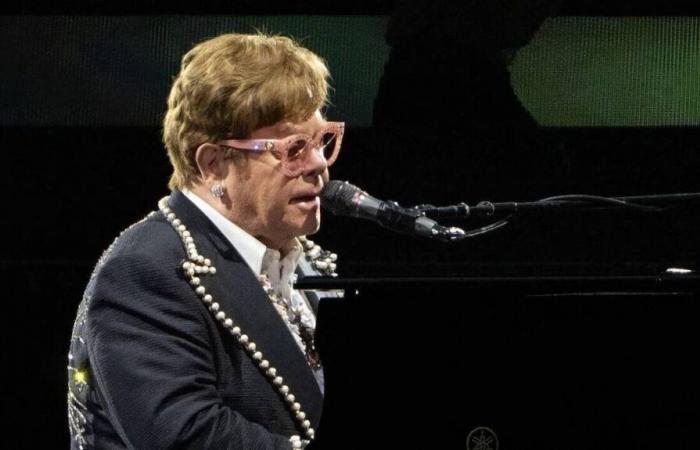 singer Elton John opens up about his health after his eye infection