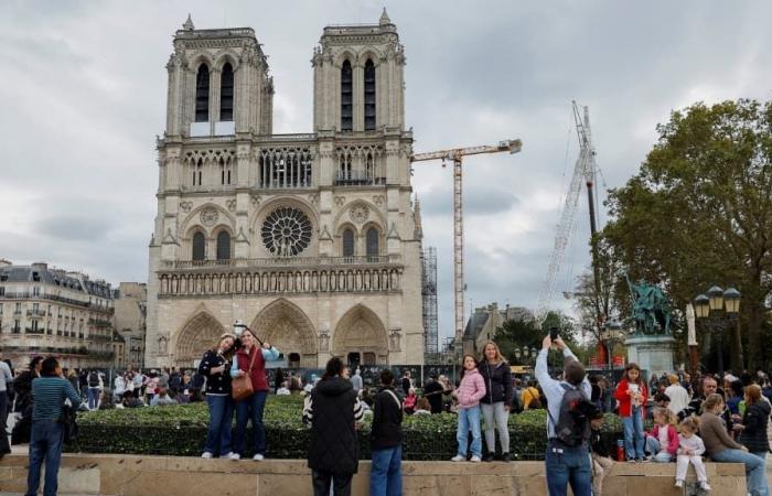 the archpriest of the cathedral pleads for free visits