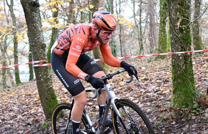 Cyclo-cross: William Millat ahead of his brother Adrien on the heights of Le Creusot