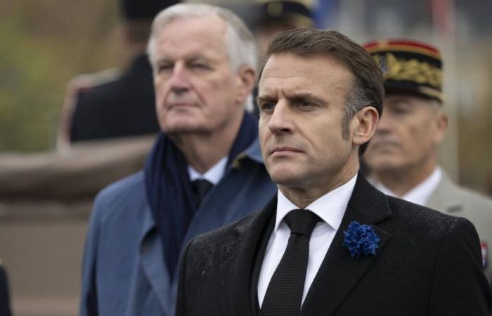 France facing the abyss: chronicle of political chaos