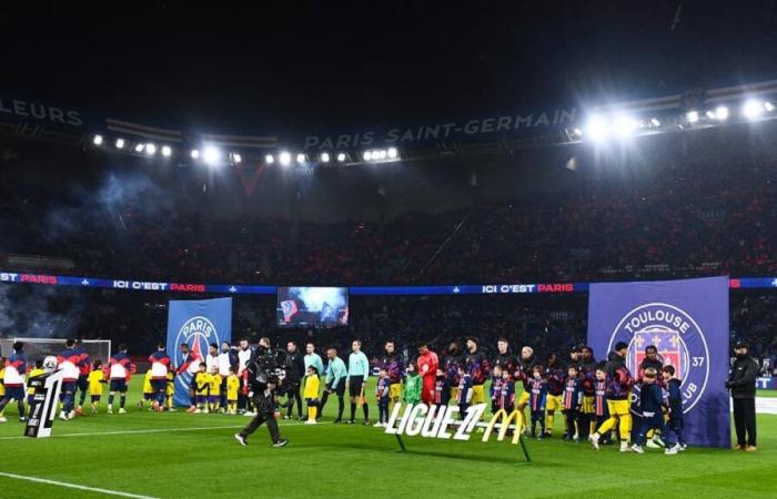 winter, new sports project, Gaza banner… How to explain the sparse stands of the Parc des Princes