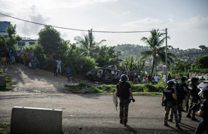 Start of a major operation to destroy unsanitary housing in Mayotte