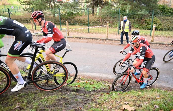 Cyclo-cross: William Millat ahead of his brother Adrien on the heights of Le Creusot