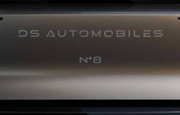 First images of DS N°8, a true high-end French perfume?