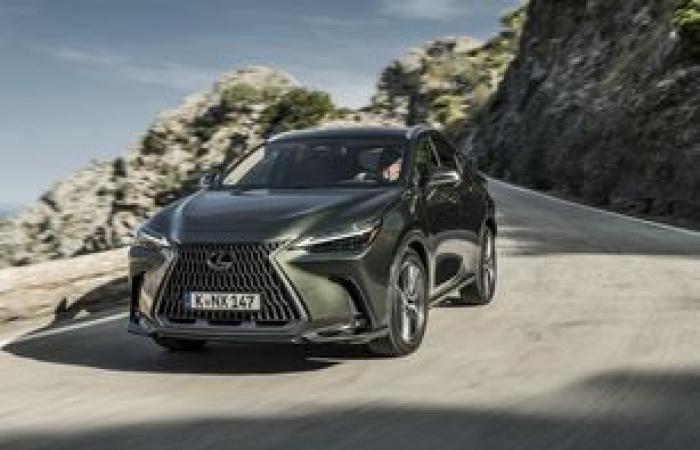 More than 1,800 Lexus recalled in France