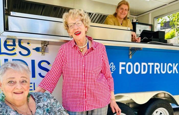 A Foodtruck in a nursing home receives the Remarkable Initiative award