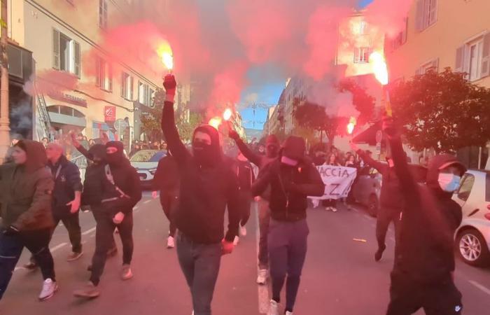 High school and college students intensify the mobilization against the ban on using the Corsican language at the regional assembly