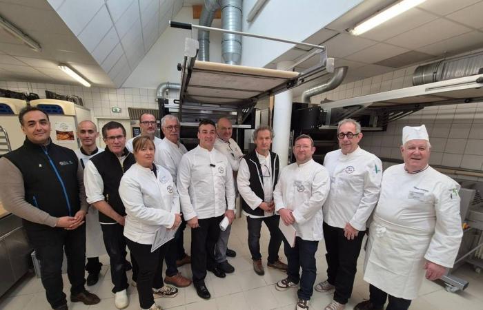 Twenty candidates from all over France at the CFA de Bains to win the title of best almond pancake