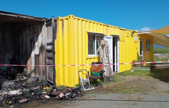 A fire devastates a well-known snack bar in Koné