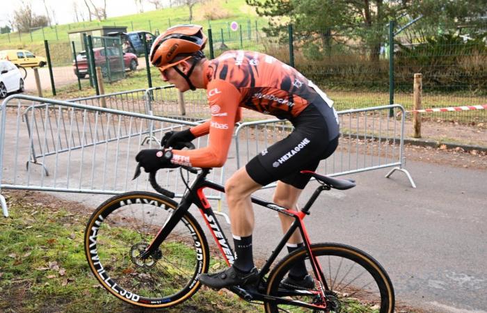 Cyclo-cross: William Millat ahead of his brother Adrien on the heights of Le Creusot