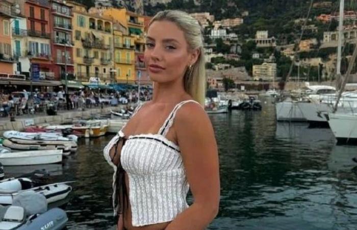 This OnlyFans model discovers that a family member is paying to see her adult content