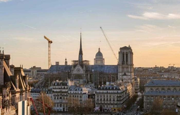 Donald Trump announces that he will travel to France to attend the reopening of the cathedral